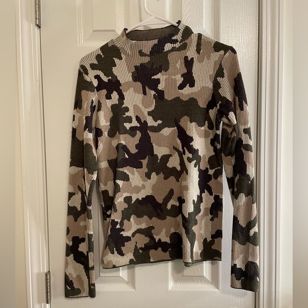 Mystree camo top from the buckle